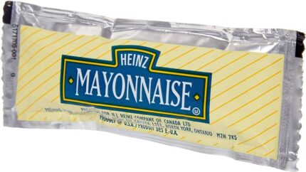 Heinz Mayonnaise Portions 200X12 g offer the ultimate convenience for the commercial food and service industry. Whether you're running a restaurant, café, or food delivery service, these individualized portions of mayonnaise are designed to enhance efficiency and customer satisfaction. Ideal for takeaway orders, deliveries, and burger joints, these portions ensure that your customers can enjoy their favorite condiment wherever they go. With a generous quantity of 200 portions per pack, Heinz Mayonnaise Portions guarantee that you'll always have plenty on hand to meet the demands of your business. Each portion is conveniently sized at 12.5 ml, providing just the right amount of mayonnaise for a single serving. This ensures minimal waste and maximum convenience for both you and your customers. Perfect for on-the-go snacking and to-go orders, these individual portions of mayonnaise are a must-have for any establishment looking to streamline their service and enhance customer experience. Whether it's for dipping, spreading, or topping, Heinz Mayonnaise Portions deliver the classic flavor and quality that customers love. Upgrade your condiment offerings and elevate your service with Heinz Mayonnaise Portions 200X12 g. With their convenient size, superior quality, and versatility, these portions are sure to become a staple in your business, helping you deliver exceptional taste and satisfaction with every order.